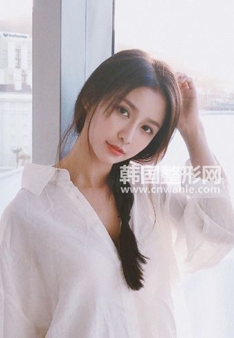 美容院做仿真纹眉大概多少钱?