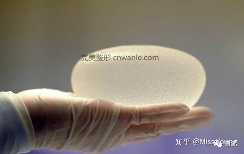隆胸后是什么样的体验,感觉体会?