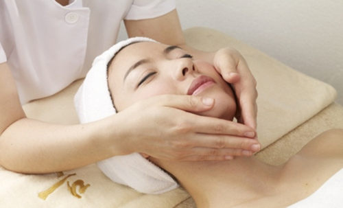 <a href='/tag_boniaosuanmeirong3.html'>玻尿酸美容</a>被子